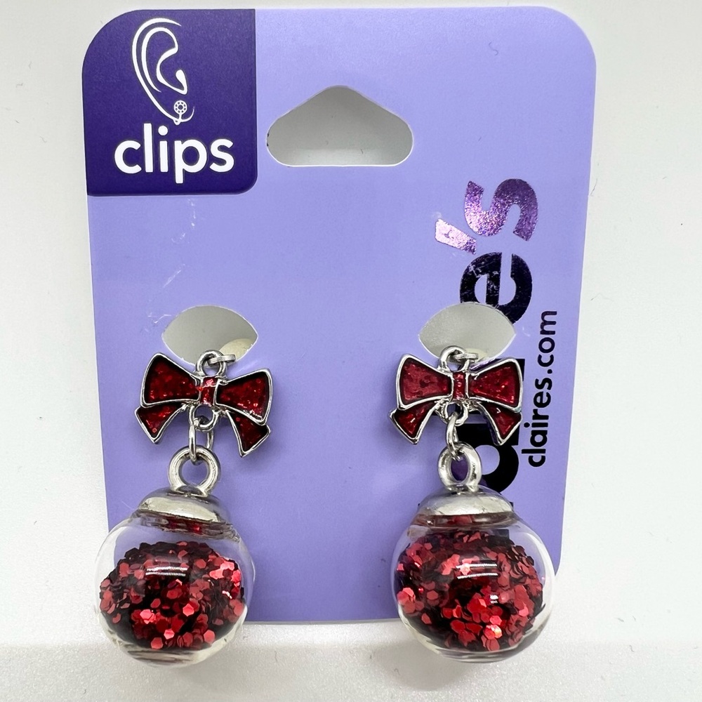 Claire’s NWT glass red glitter ball earrings